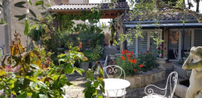 Maison d'Hôtes et Roulotte